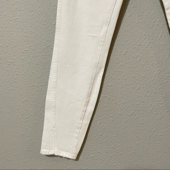 AMO White Twist Sea Salt Raw Hem Distressed Slim Fit Jeans Mid Rise Womens 23 - Picture 2 of 10